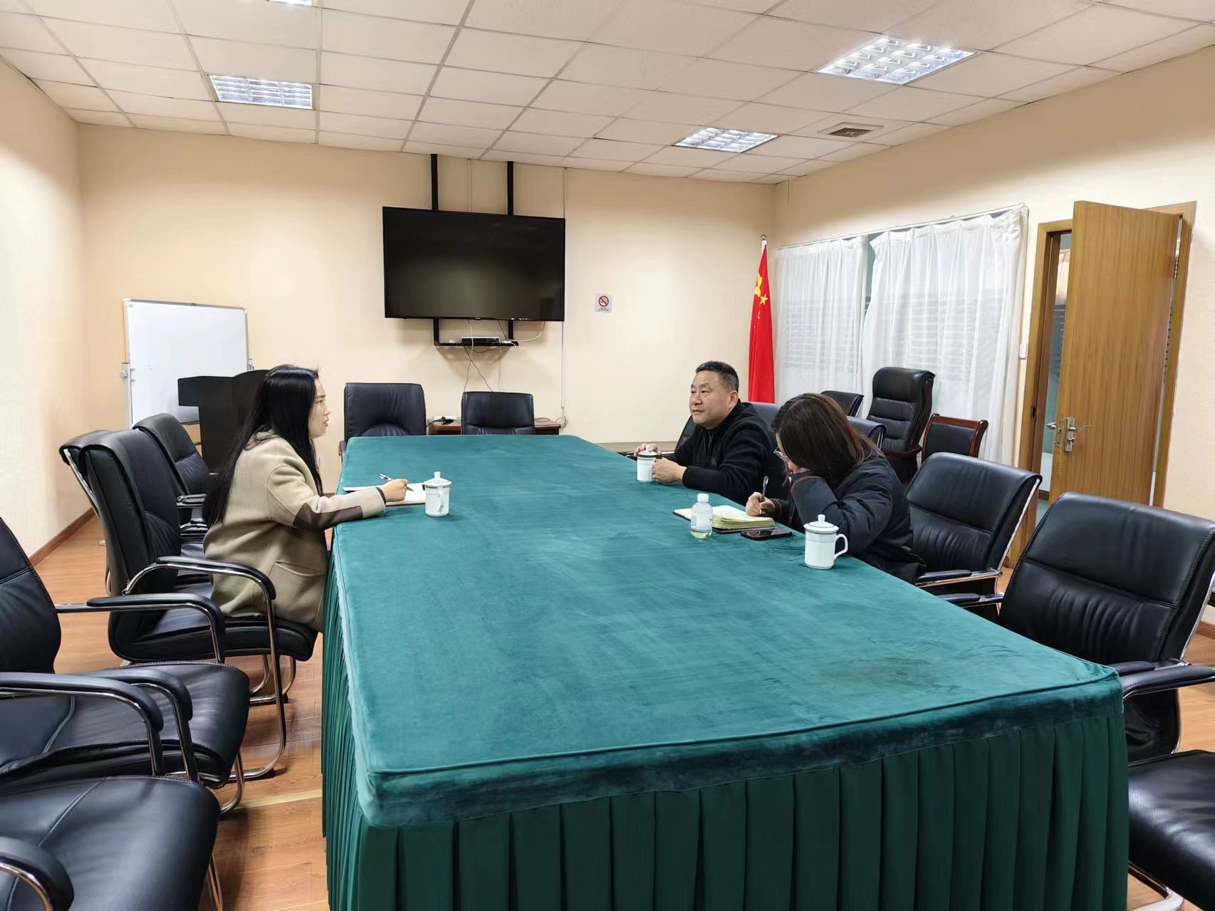 上塘街路总工会对CQ9电子市场发展走访调研