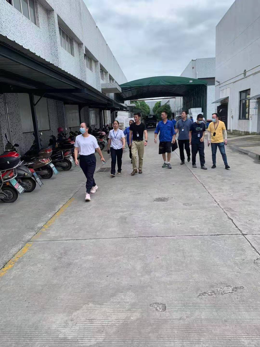 临平区应急安全治理局一行光临园区进行安全出产查抄