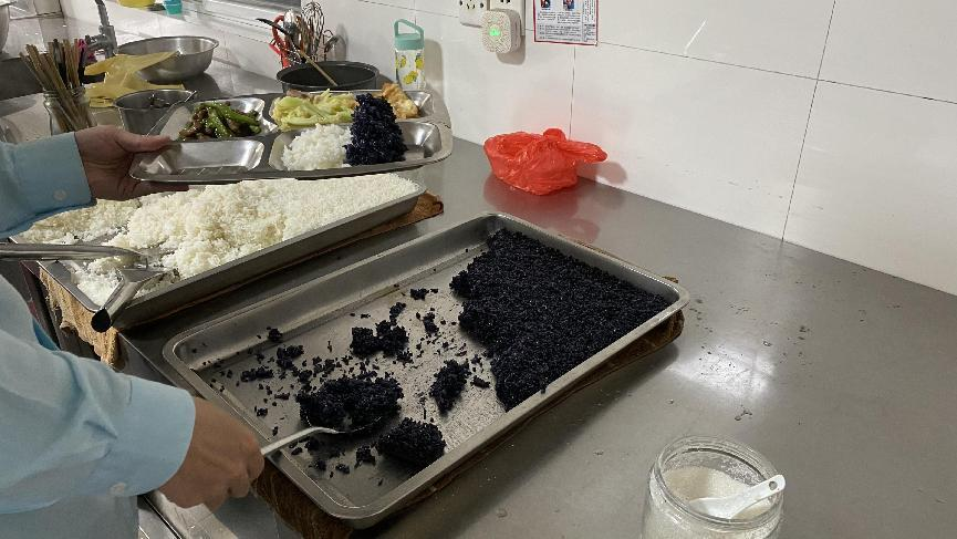 一碗香糯乌米饭 满满立夏典礼感