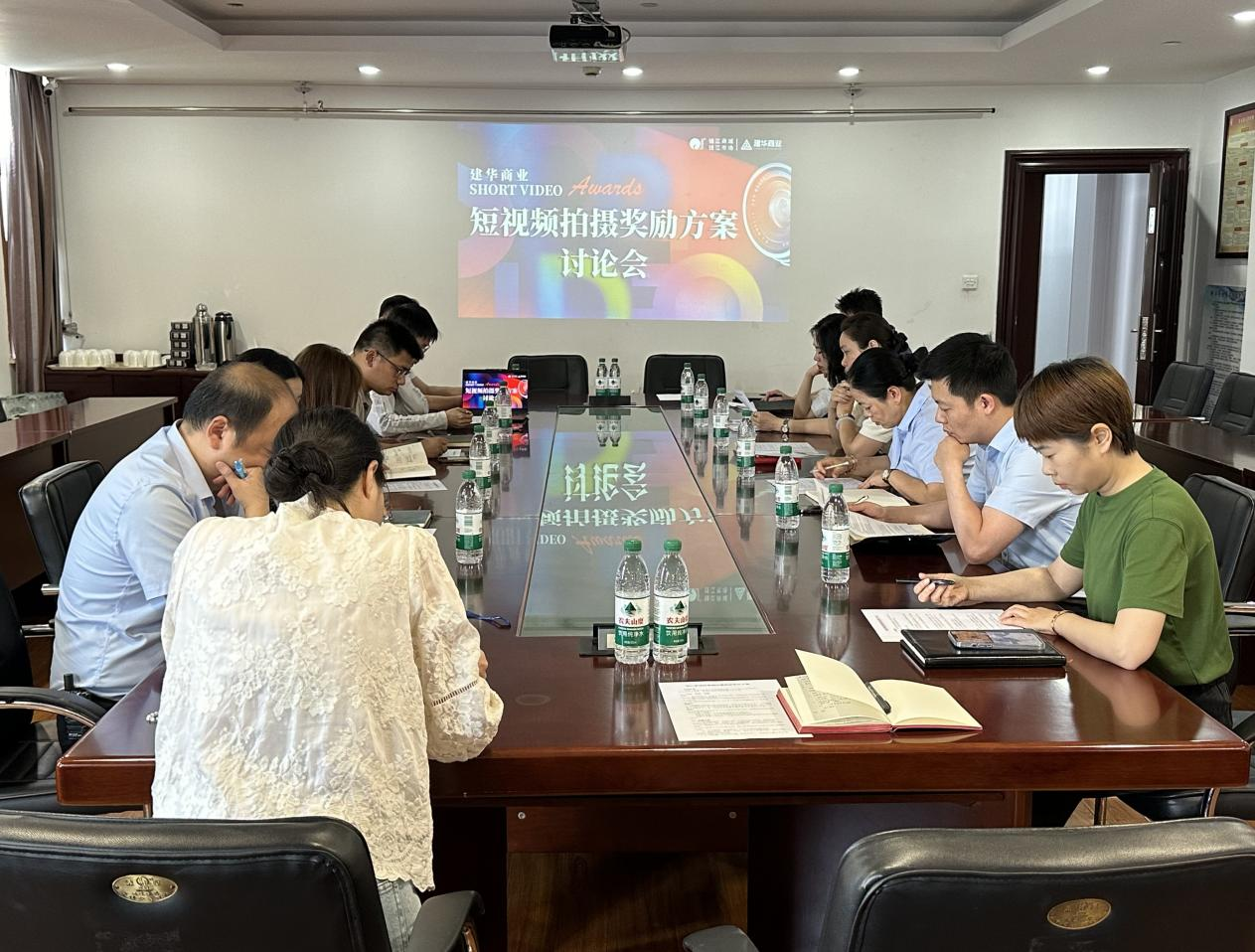 携手共探发展新蹊径，同心布局营销新战术