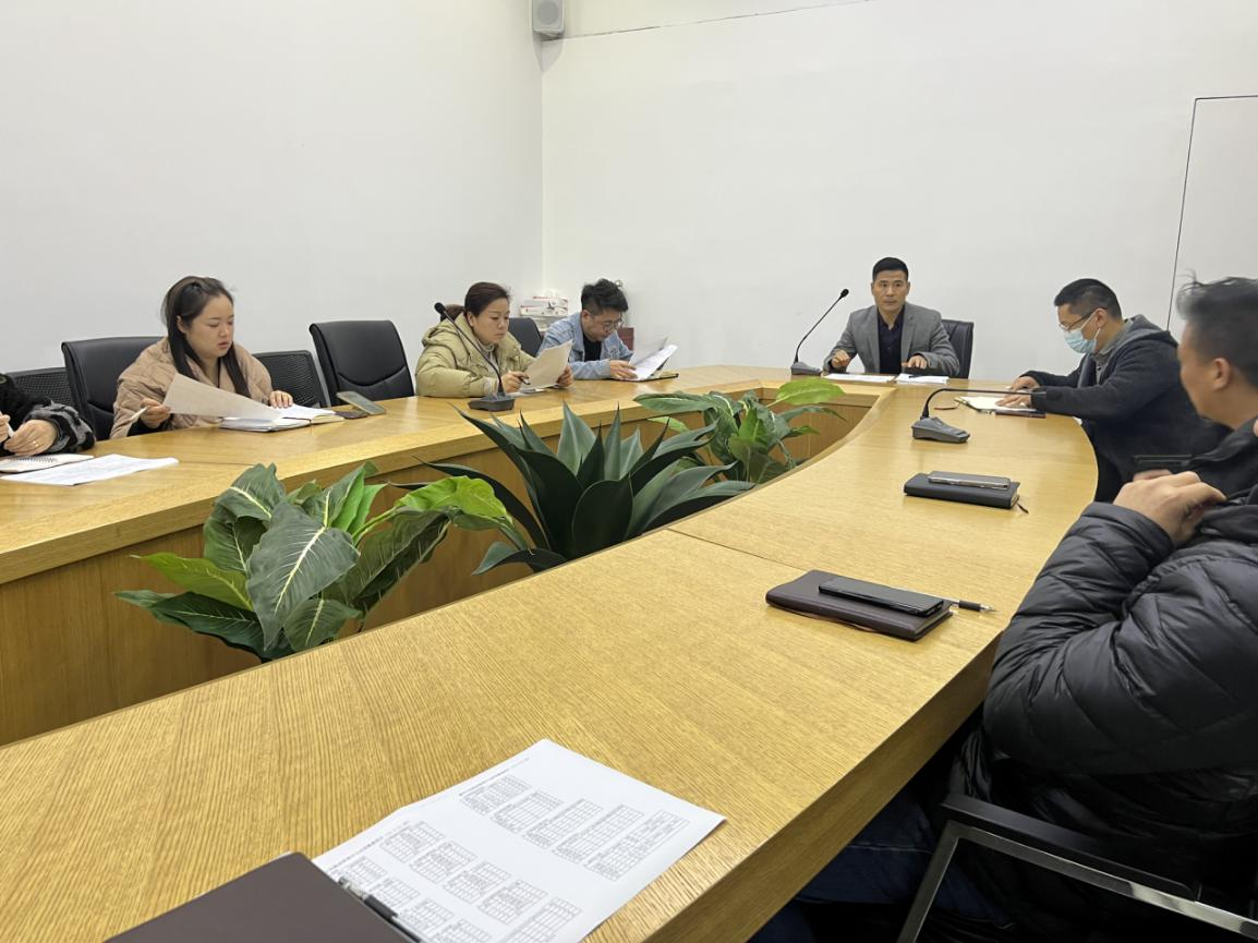 落实“知识产权”；な乱 健全平台造度