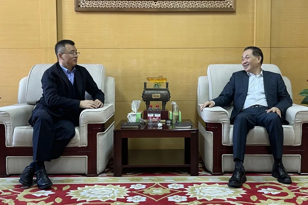 拱墅区副区长，公安分局党委书记、局长徐晓东一行光临集团领导