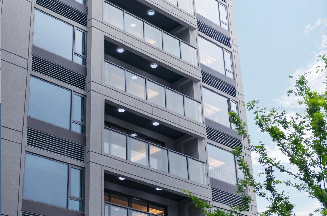 集团与远洋集团结合开发的第一个楼盘按时交付