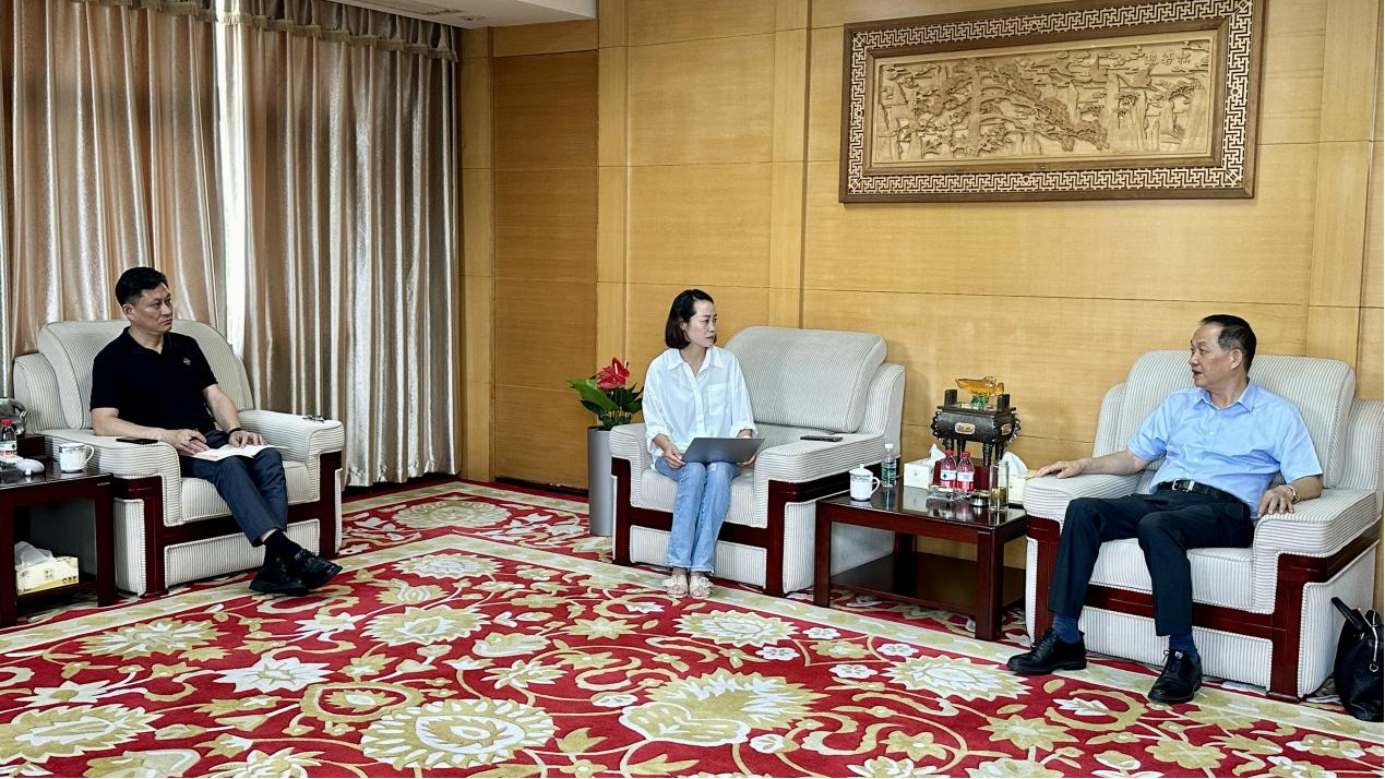 集团董事长调研杭州聚星新资料，同谋将来发展