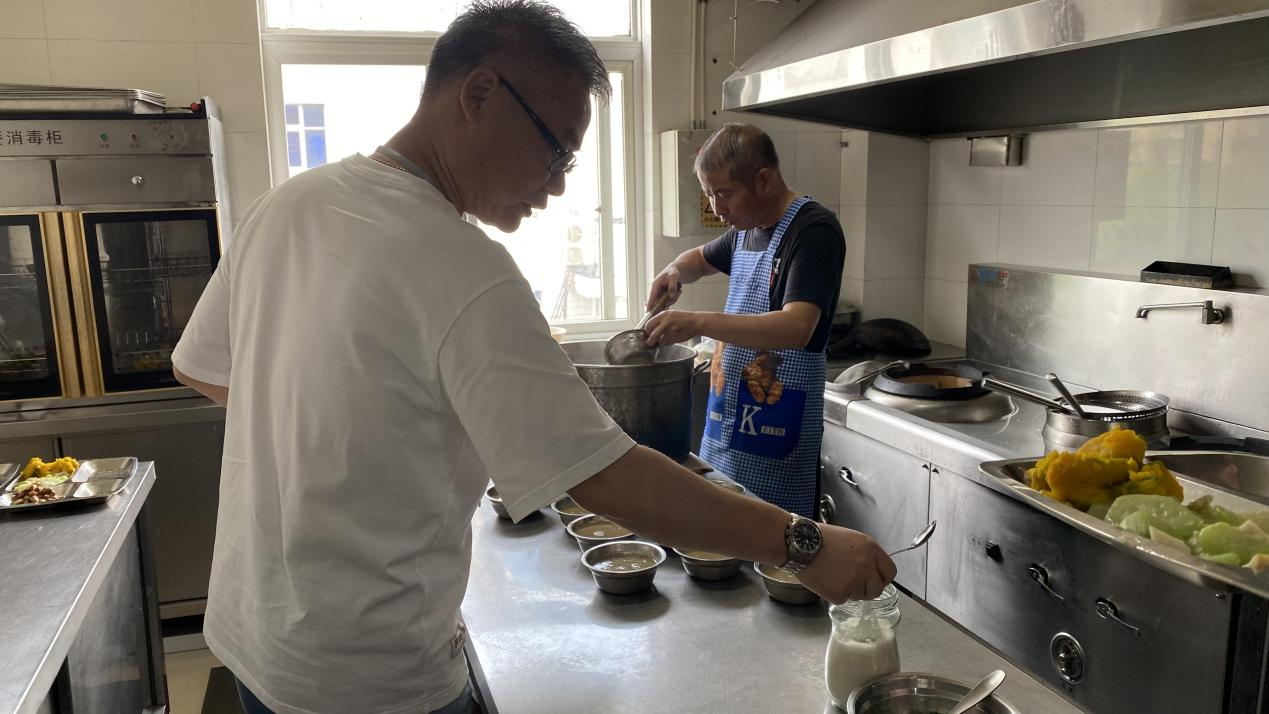 防暑降温绿豆汤  关爱员工送清冷