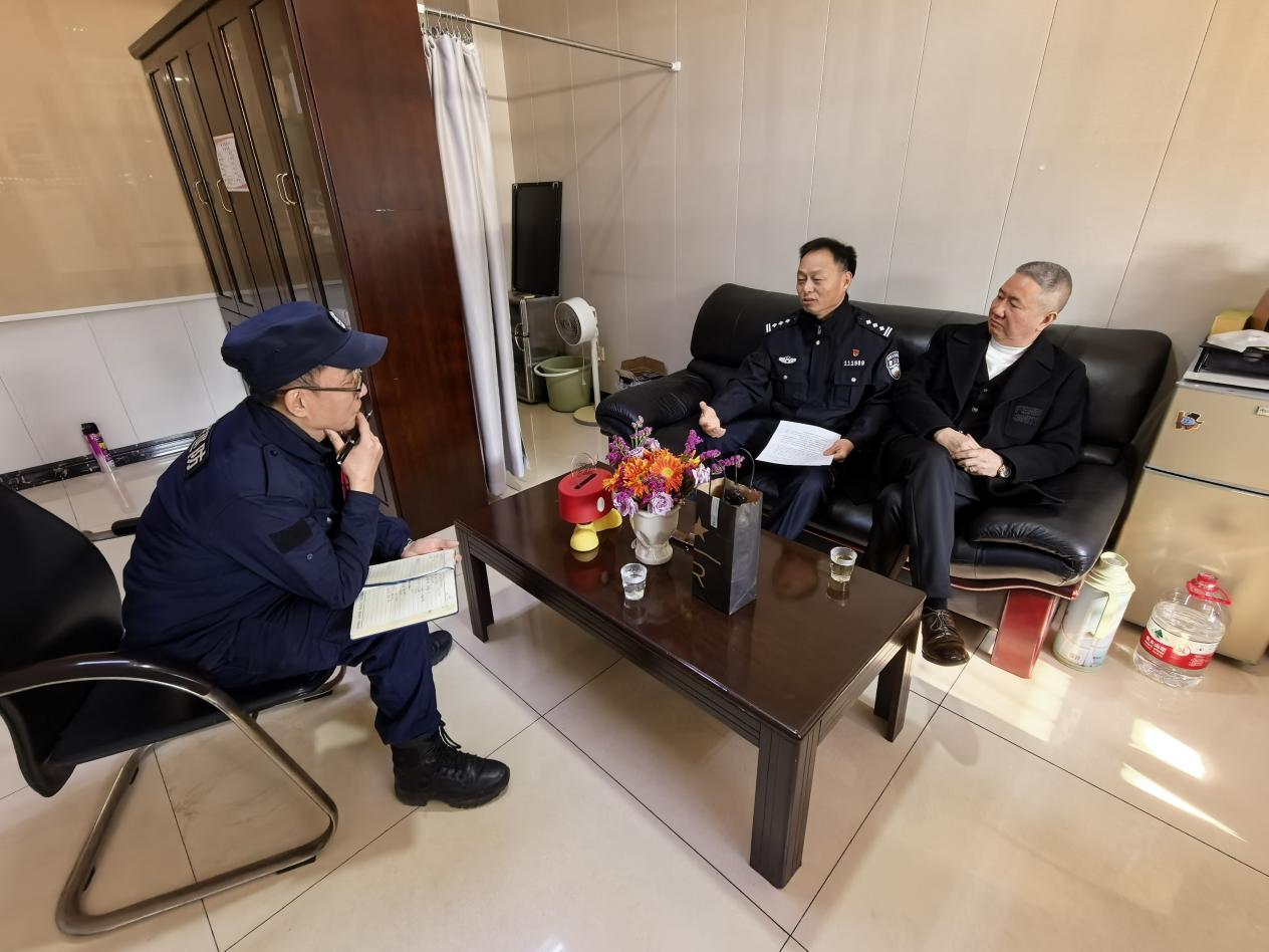 钱江商城两全推动2026年警务安保工作 多方联动筑牢坚实安全防线。